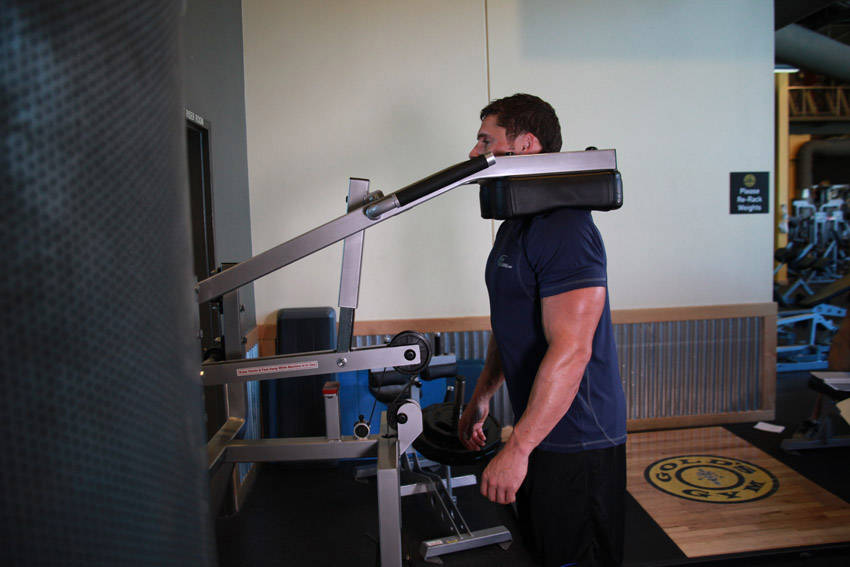 Calf-Machine Shoulder Shrug demonstration