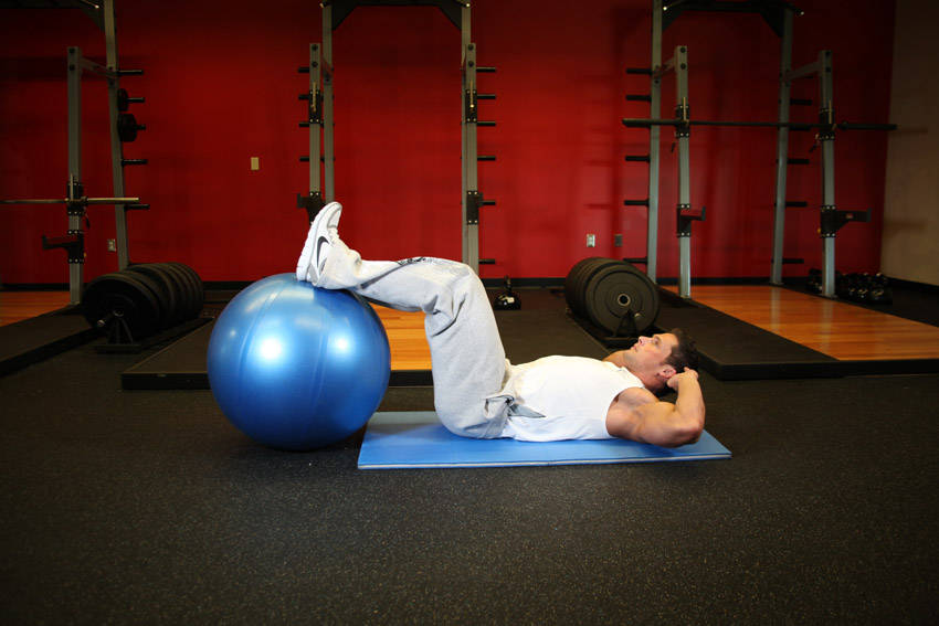 Crunch - Legs On Exercise Ball demonstration