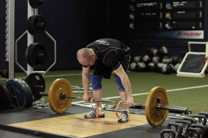 Deadlift with Bands demonstration