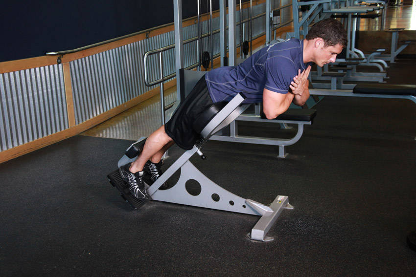 Hyperextensions (Back Extensions) demonstration