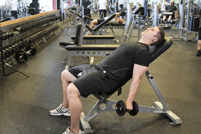 Incline Hammer Curls demonstration