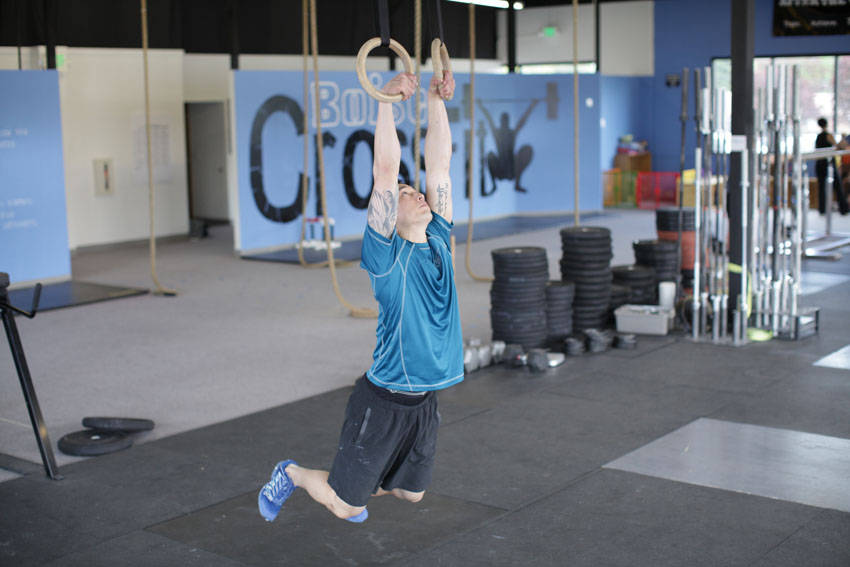 Kipping Muscle Up demonstration