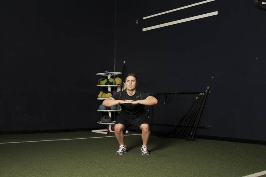 Knee Tuck Jump demonstration