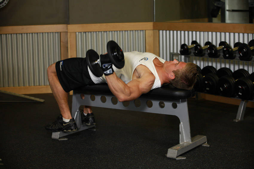 One-Arm Flat Bench Dumbbell Flye demonstration