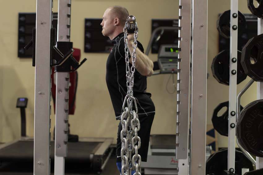 Squat with Chains demonstration