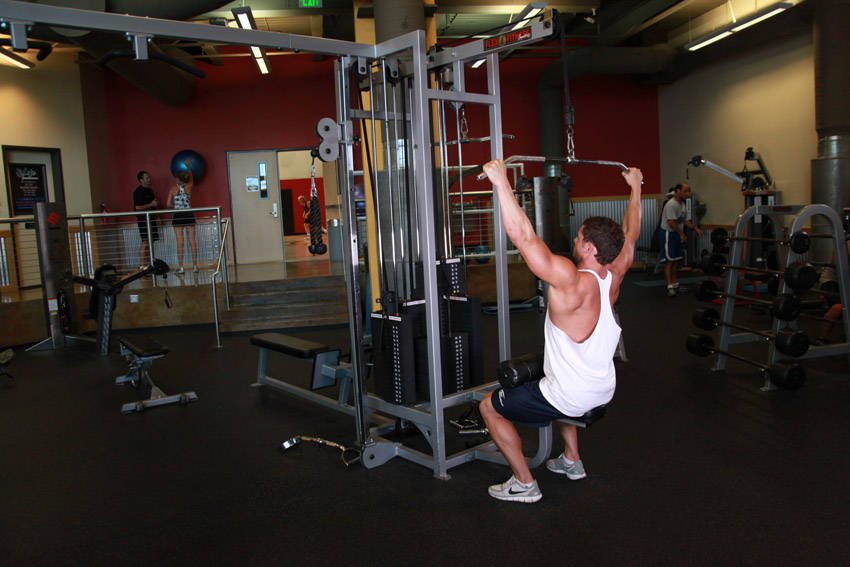 Wide-Grip Lat Pulldown demonstration